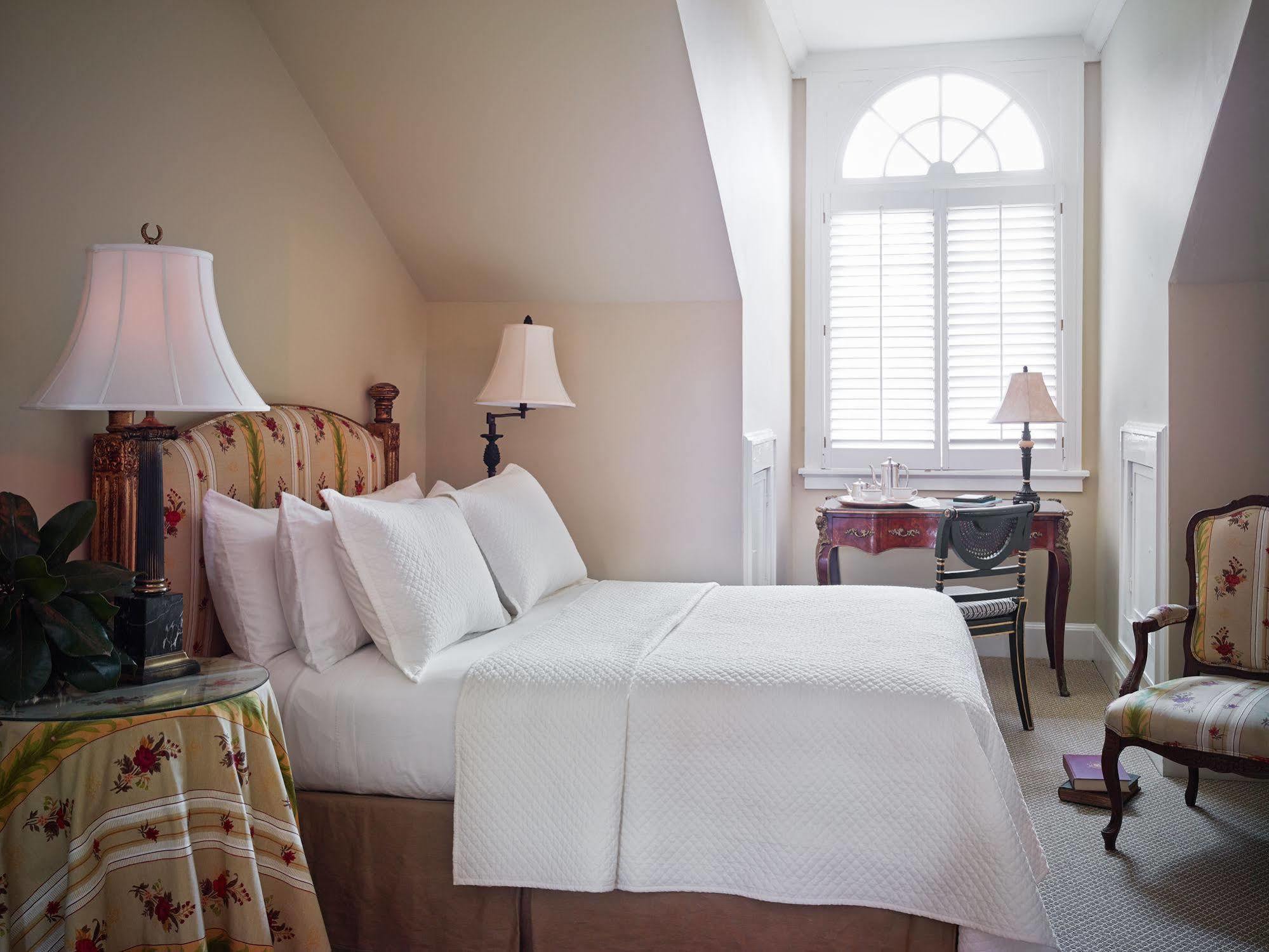 The Duke Mansion Bed and Breakfast Charlotte Exteriör bild