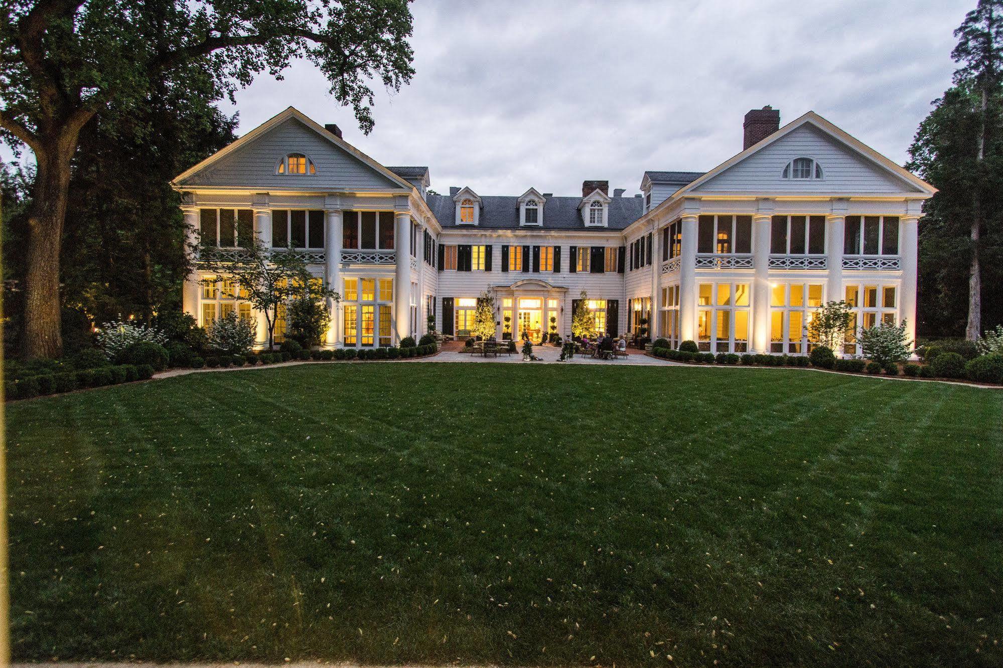 The Duke Mansion Bed and Breakfast Charlotte Exteriör bild